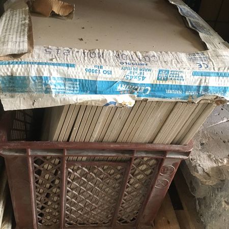 Steinzeug bzw. Bodenfliesen